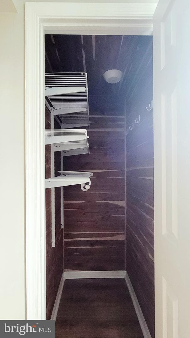 8823 Maple Avenue photo 35