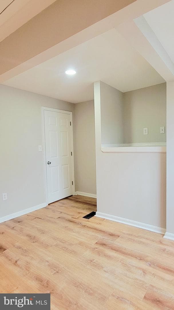 8823 Maple Avenue photo 38