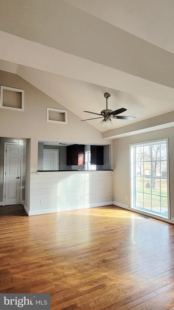 8823 Maple Avenue photo 42