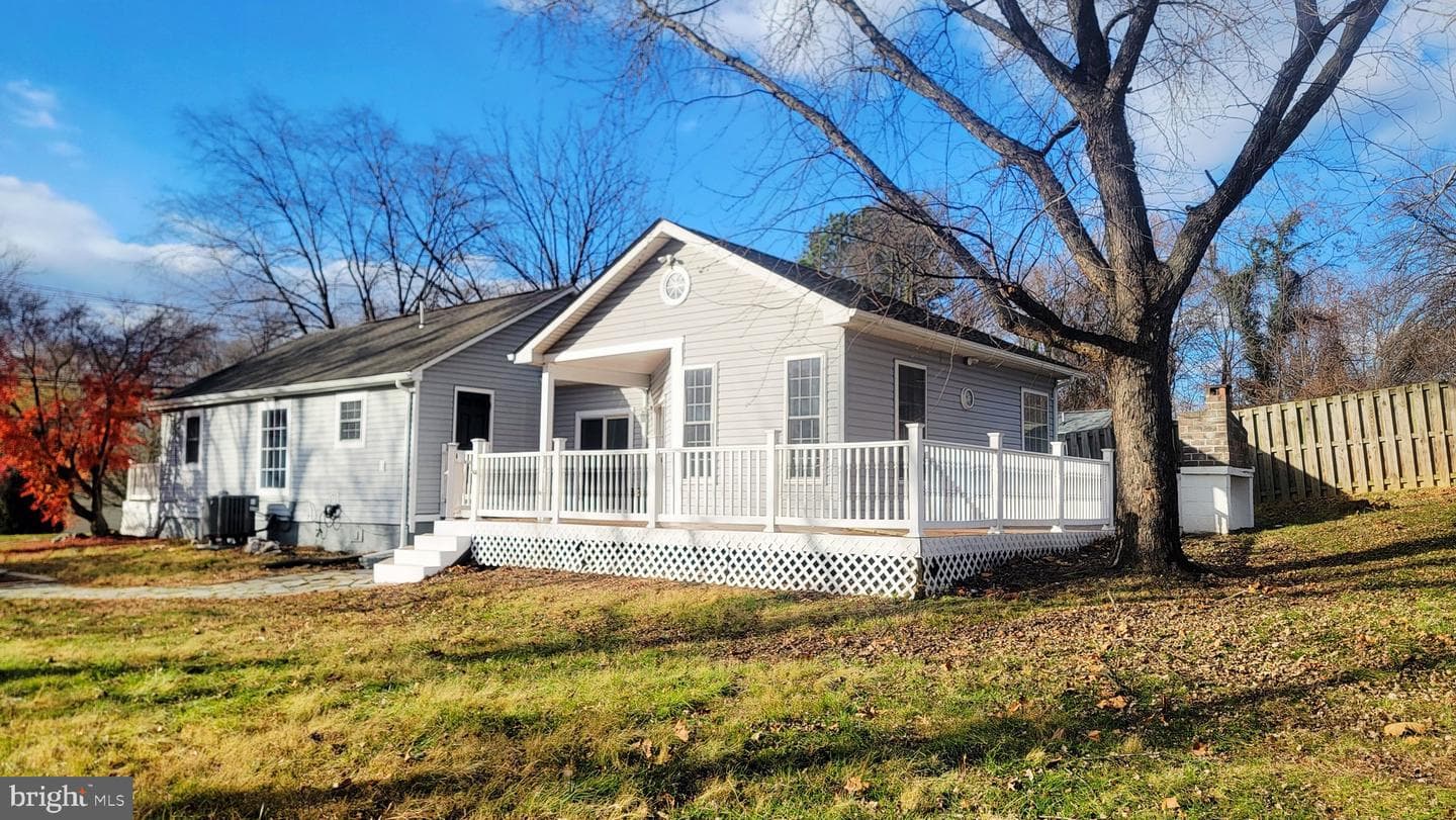 8823 Maple Avenue photo 47