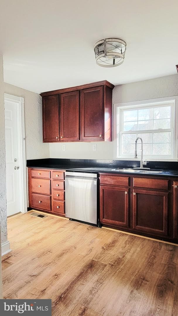 8823 Maple Avenue photo 8