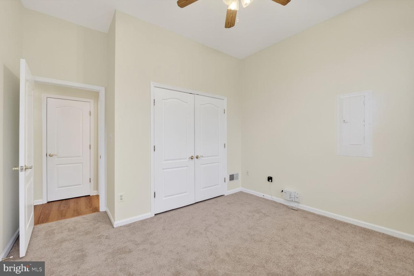 9903 Goldenwood Court photo 14