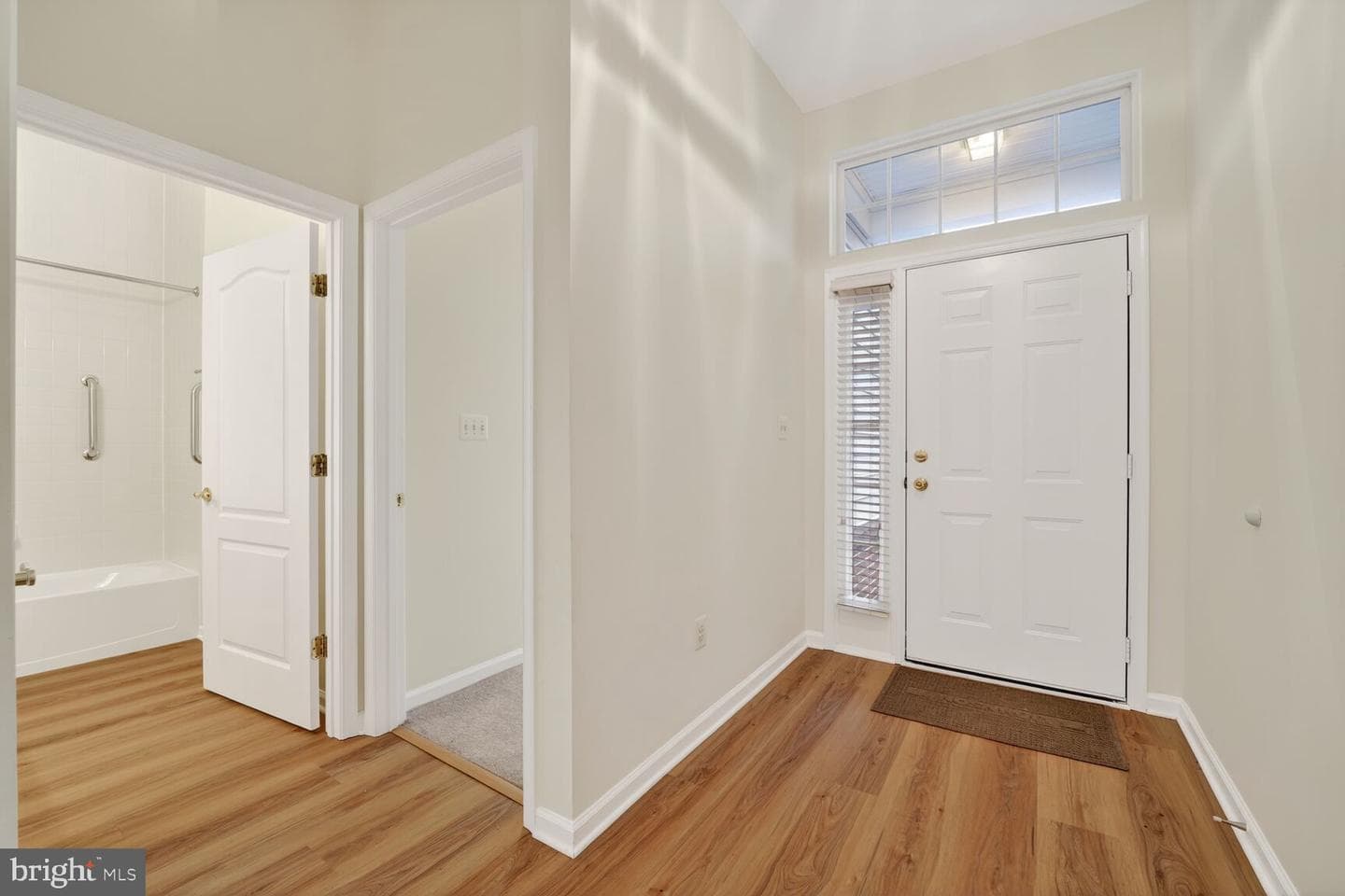 9903 Goldenwood Court photo 2