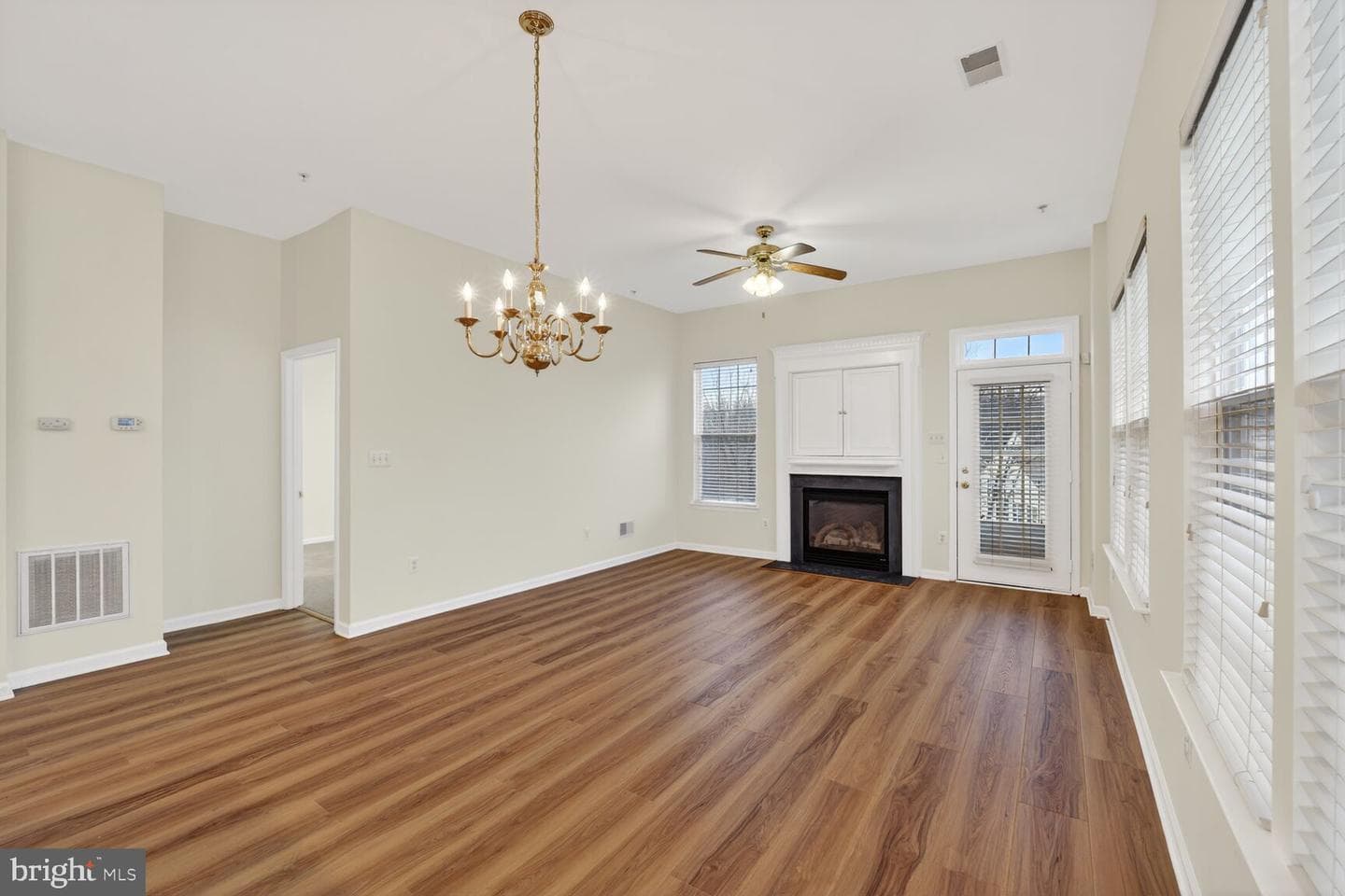 9903 Goldenwood Court photo 7