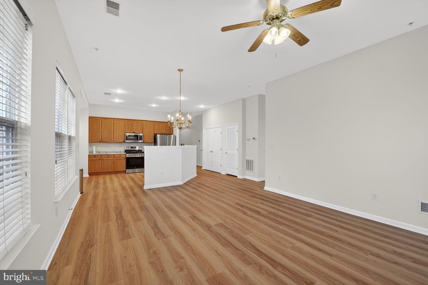 9903 Goldenwood Court photo 9