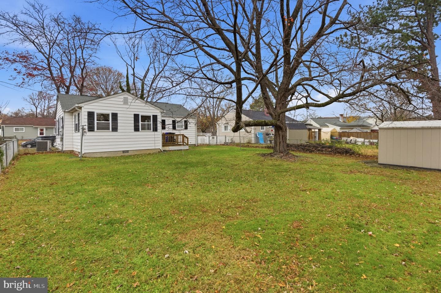 1004 Marton Street photo 19