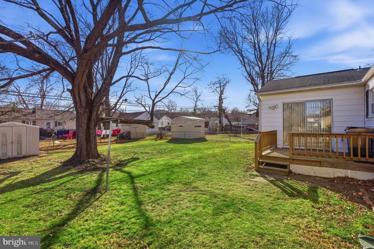 1004 Marton Street photo 22