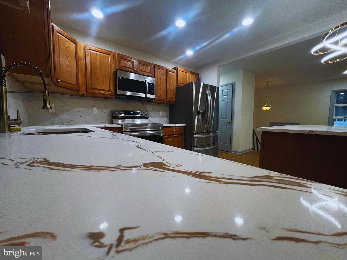 6913 Canyon Drive photo 6