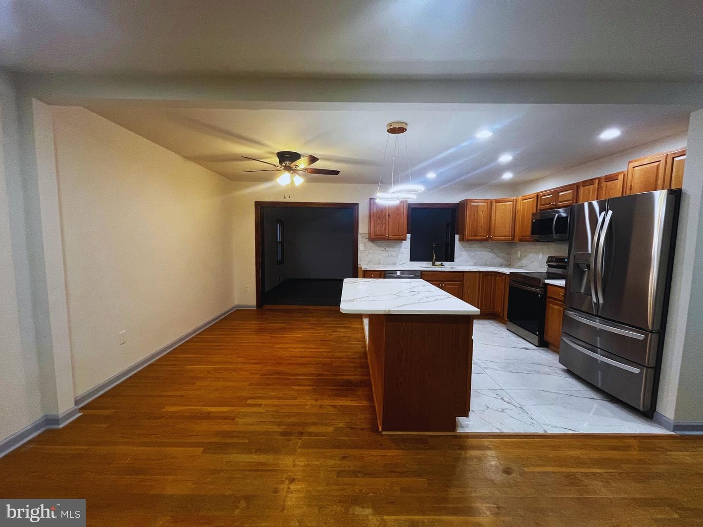 6913 Canyon Drive photo 8