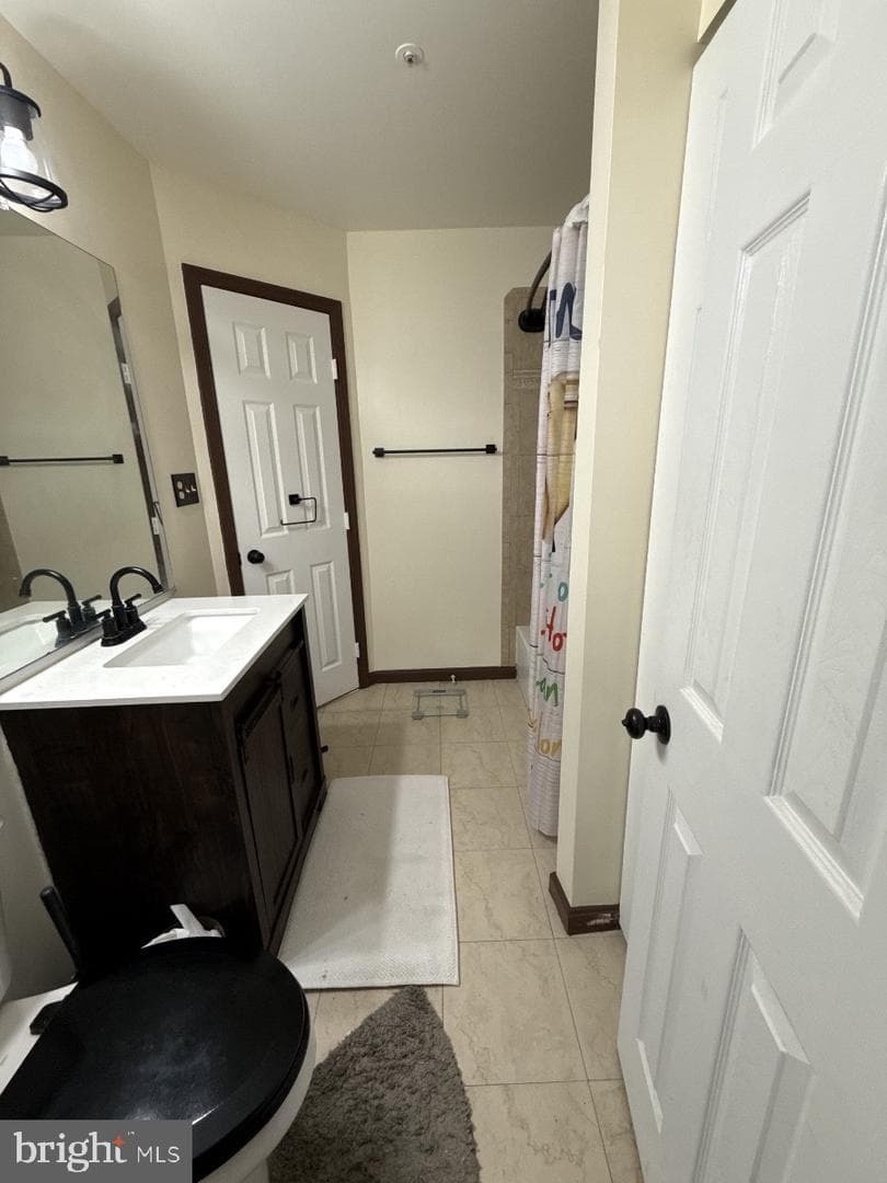 9709 Lake Pointe Court #301 photo 18
