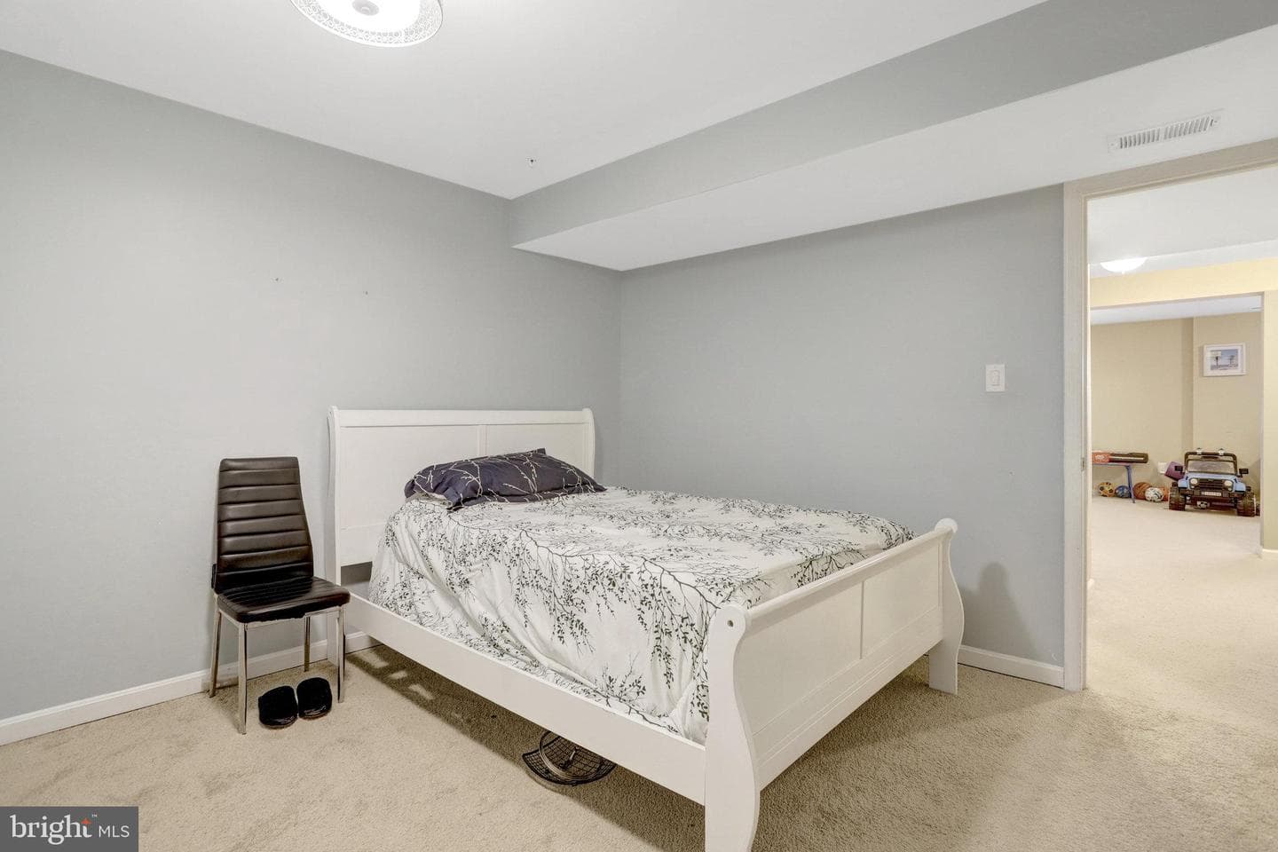 13803 Stroh Court photo 31