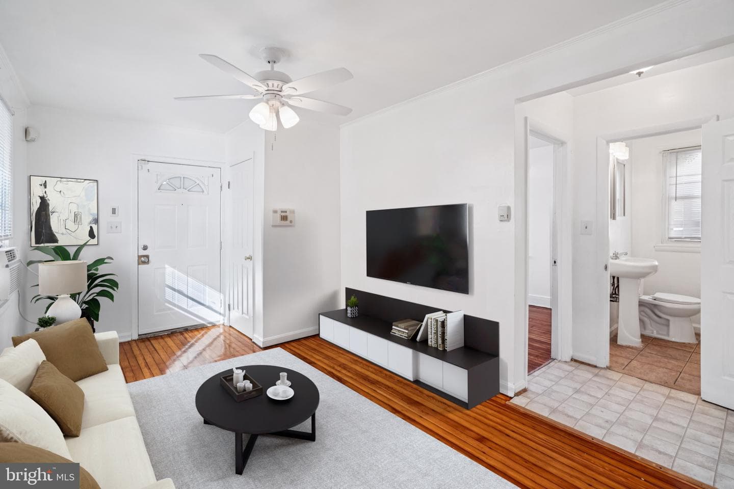 4317 Lawrence Street photo 4