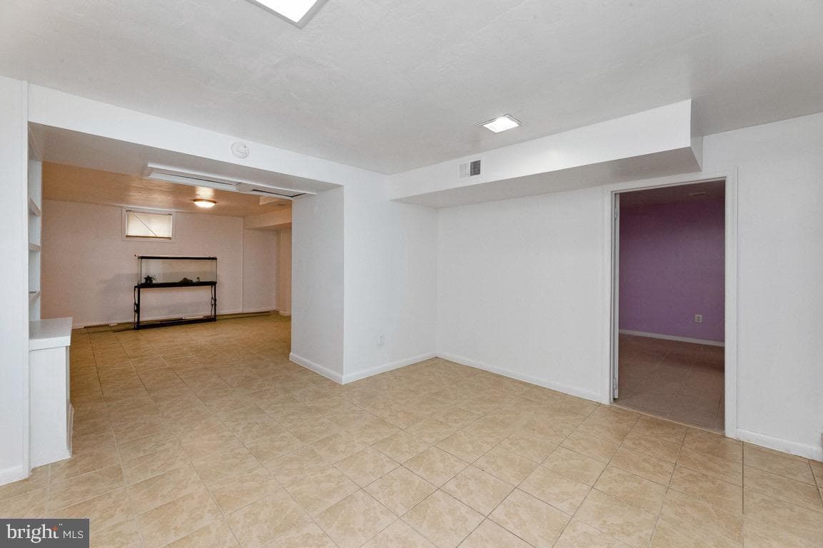 8110 Phelps Place photo 21