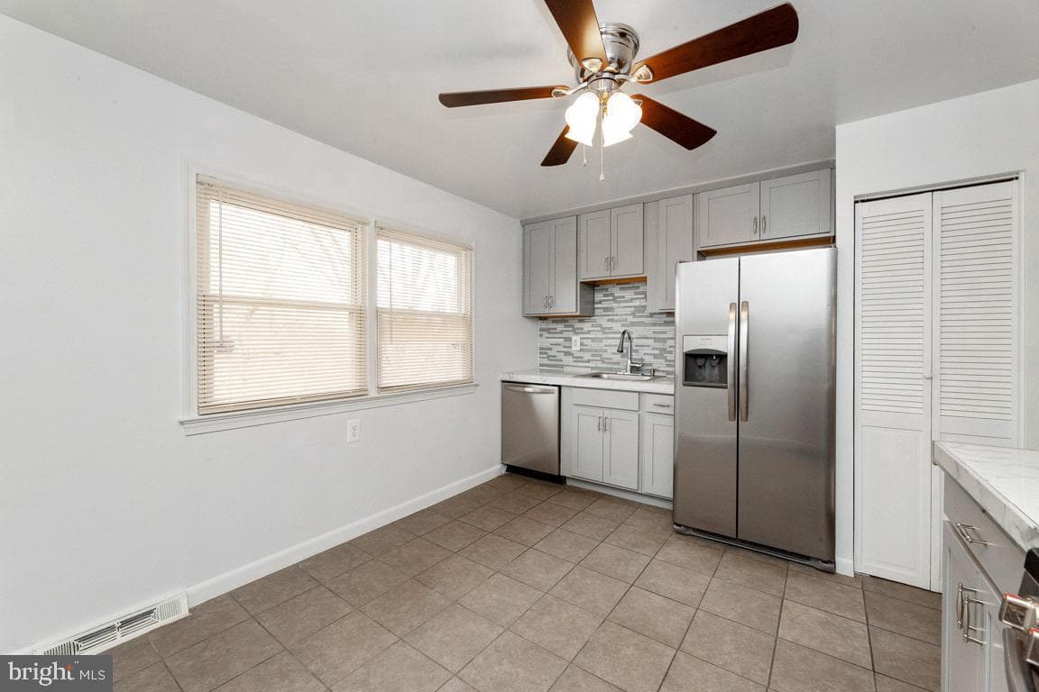 8110 Phelps Place photo 8