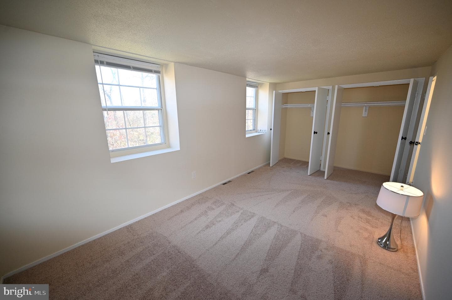 1825 Village Green Drive photo 23