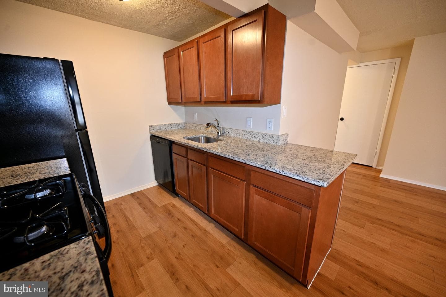 1825 Village Green Drive photo 9
