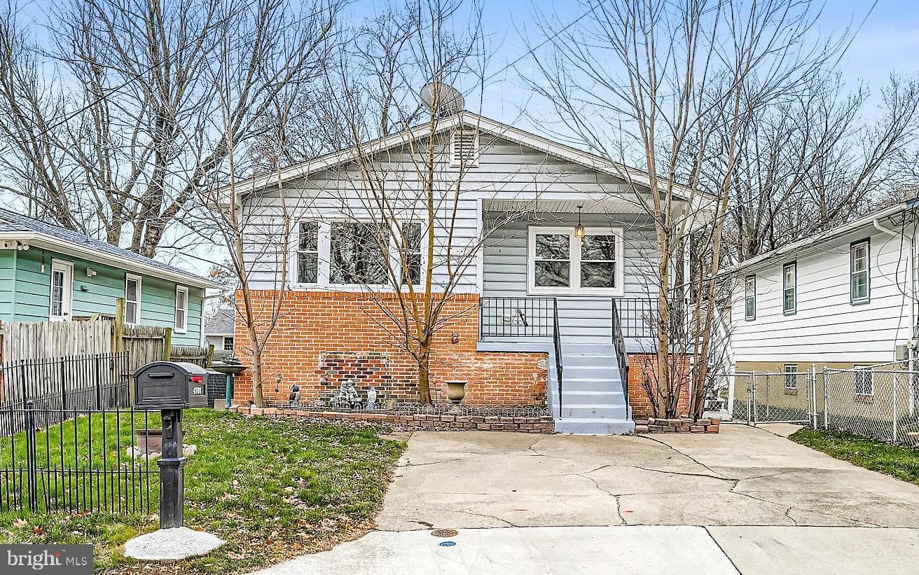 4707 Olympia Avenue photo 2