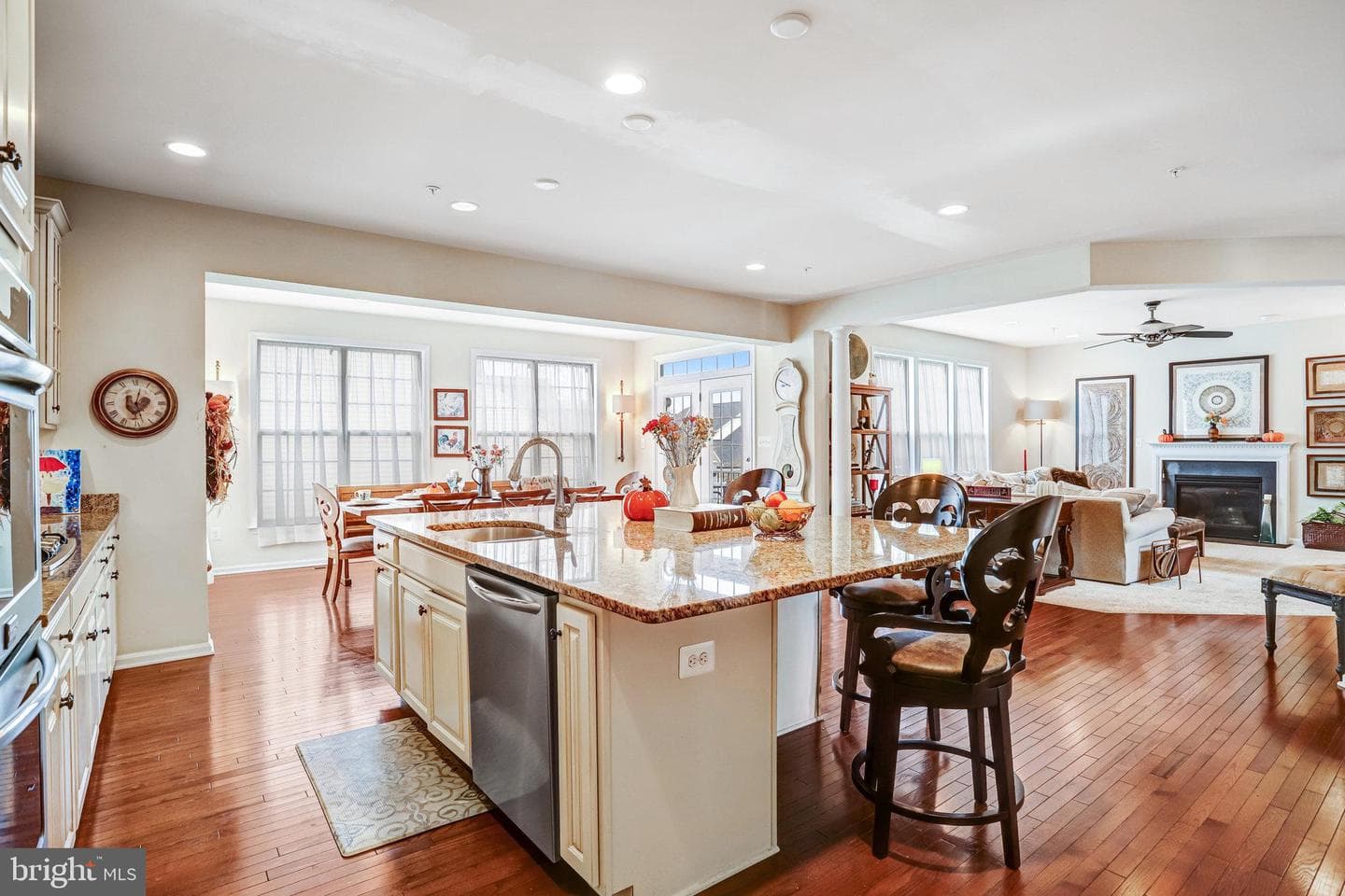 2706 Sir Michael Place photo 26