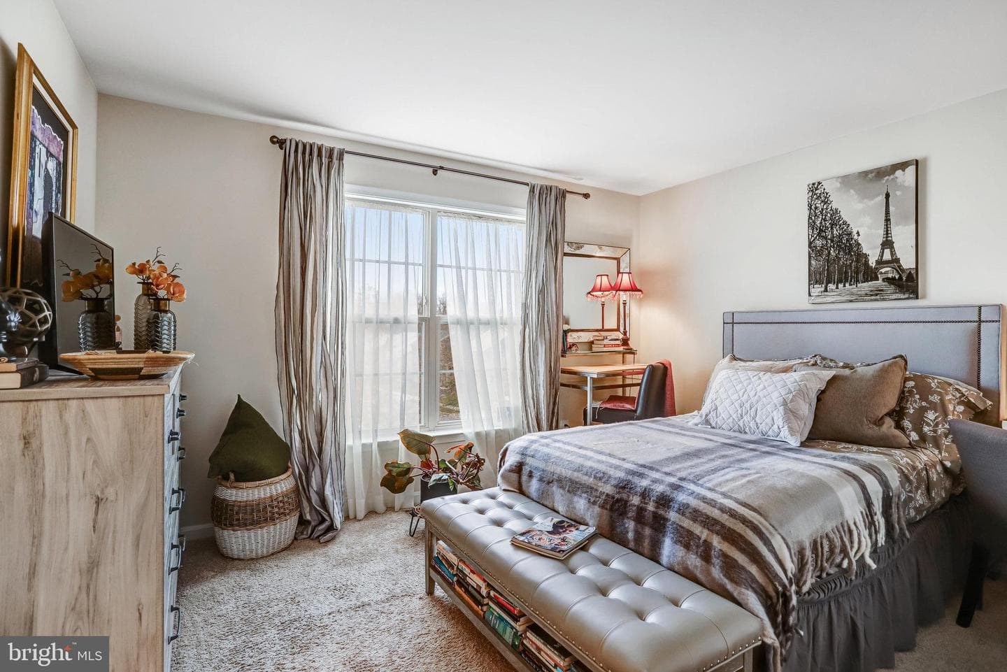 2706 Sir Michael Place photo 34