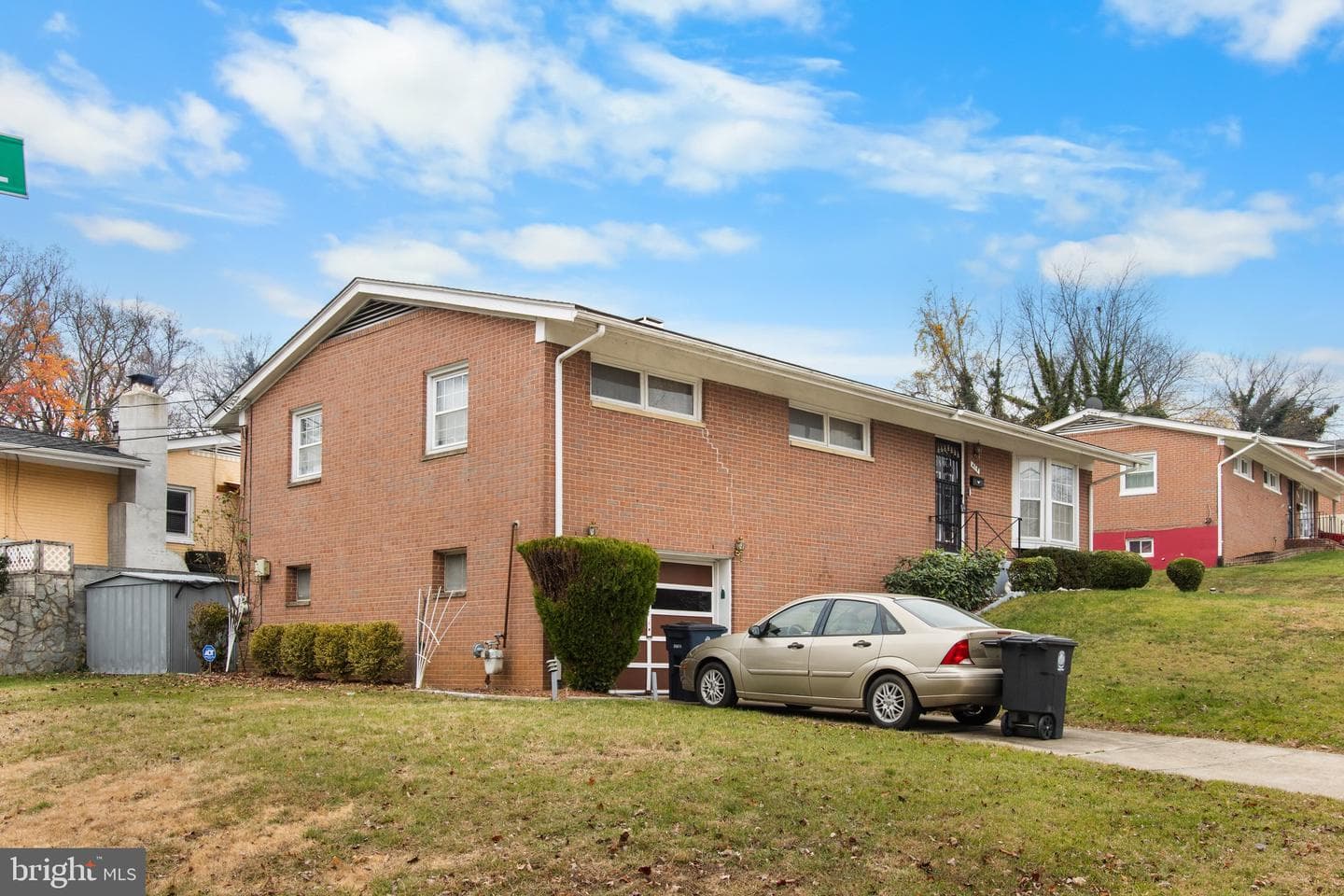 419 Hayworth Place photo 2