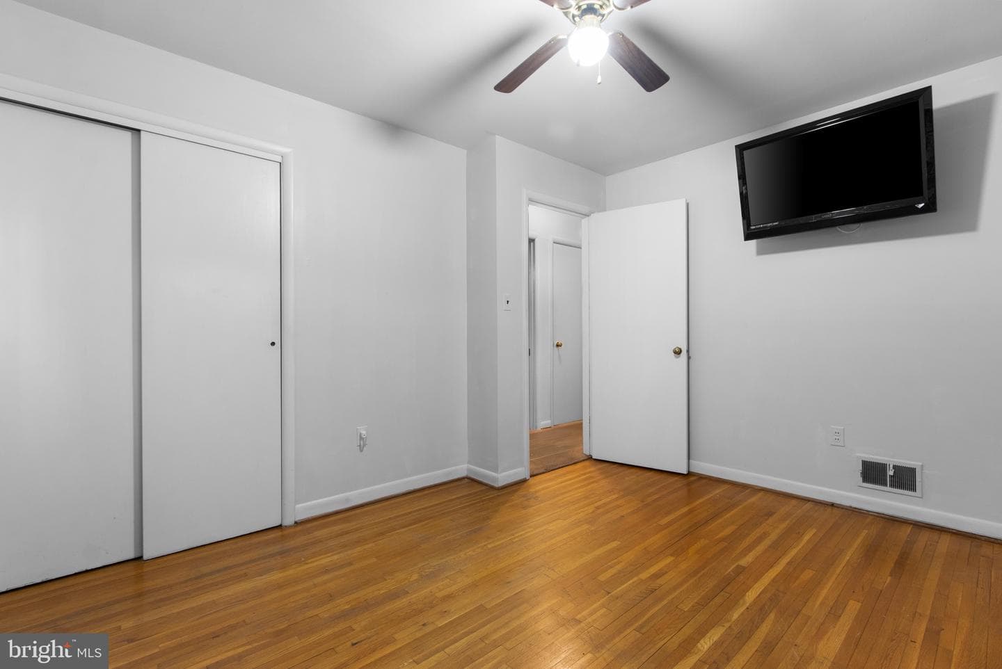 419 Hayworth Place photo 9