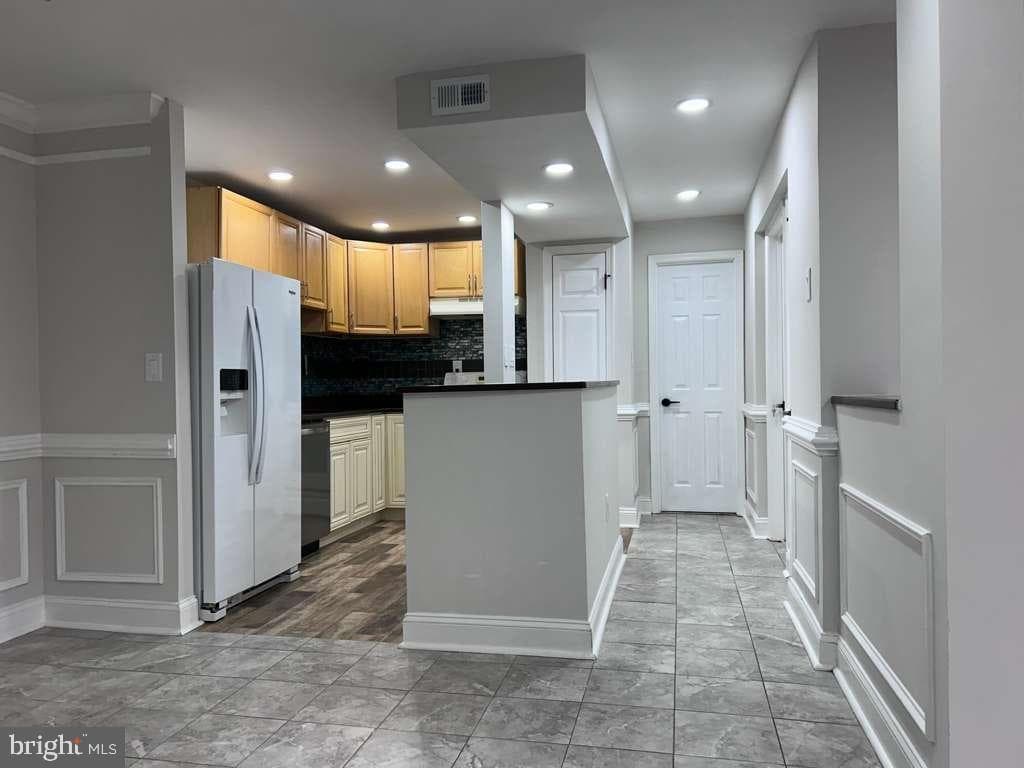 6018 Westchester Park Drive #6018 T-1 photo 4