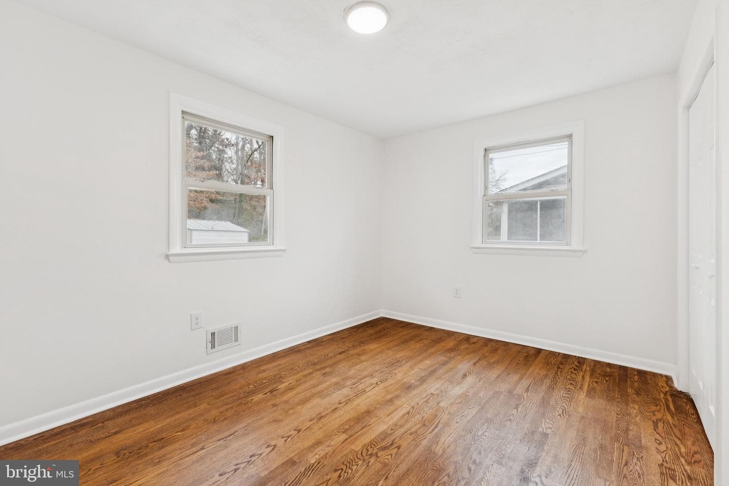 4704 Tamworth Court photo 12