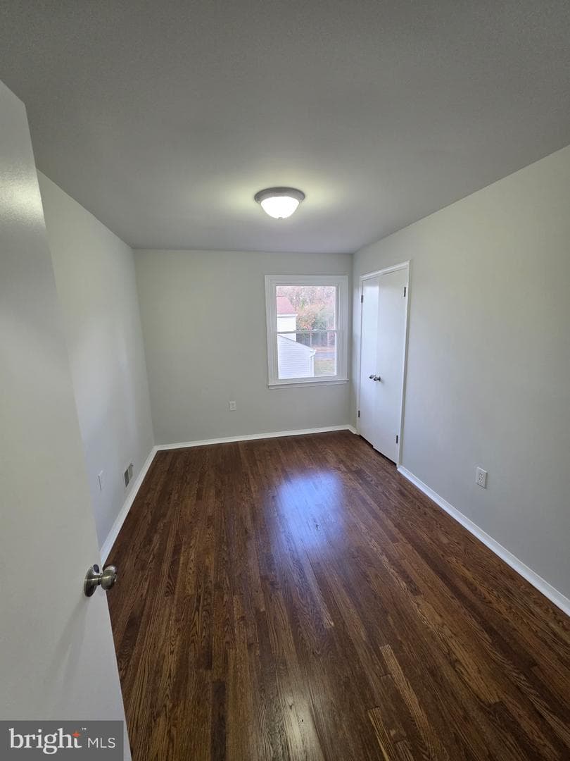 7005 Nightingale Terrace photo 10