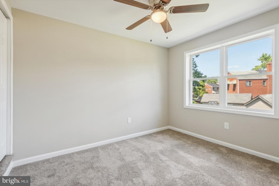 2412 Kenton Place photo 12
