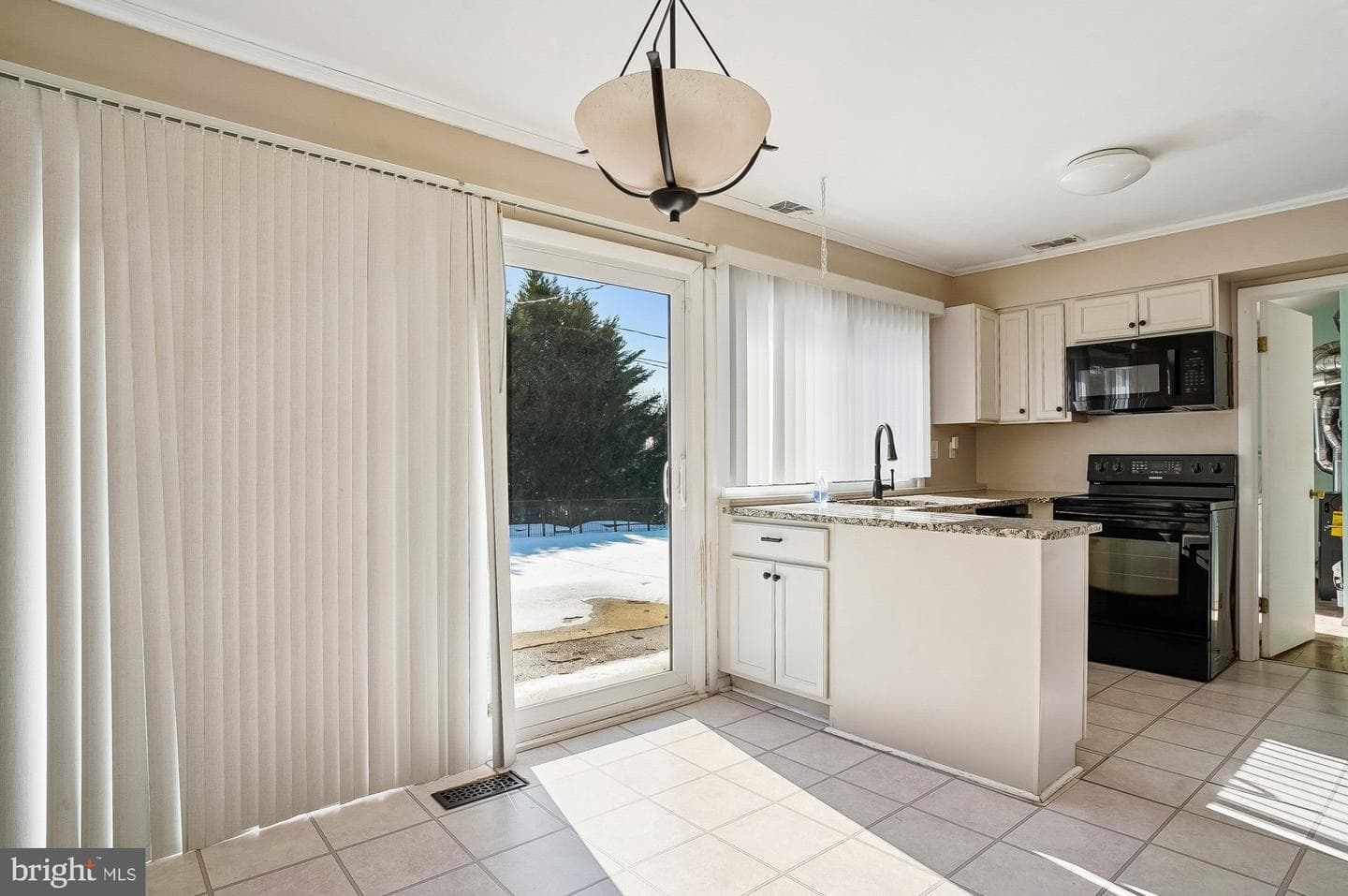 16005 Pennant Lane photo 29