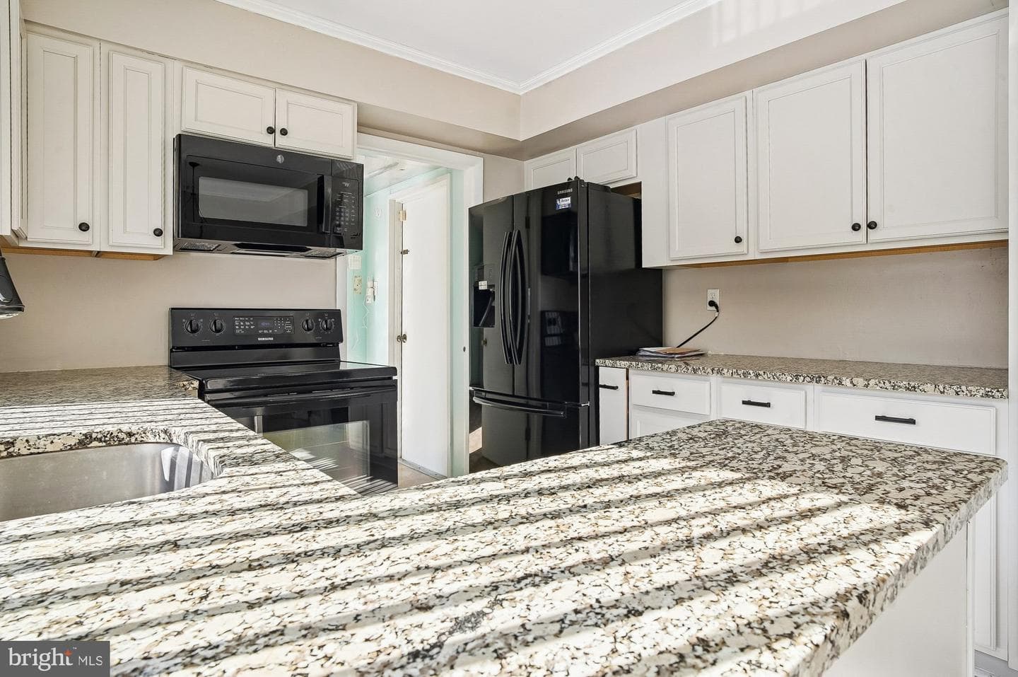 16005 Pennant Lane photo 34