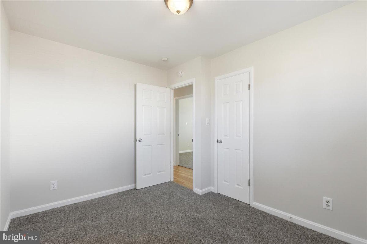 6618 Lacona Street photo 21