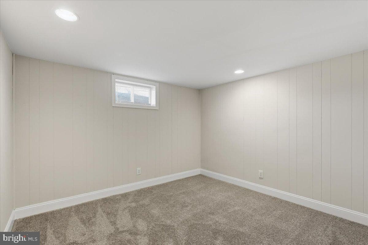 6618 Lacona Street photo 26