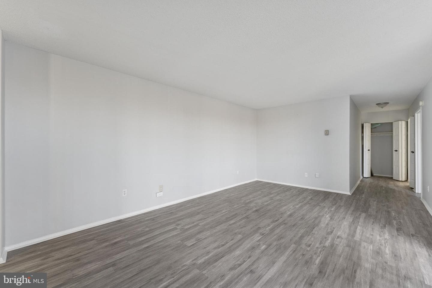 6100 Westchester Park Drive #520 photo 8