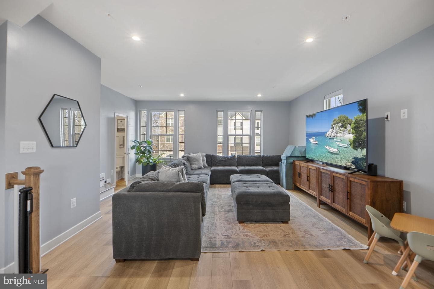 8811 Sybil Lane photo 16