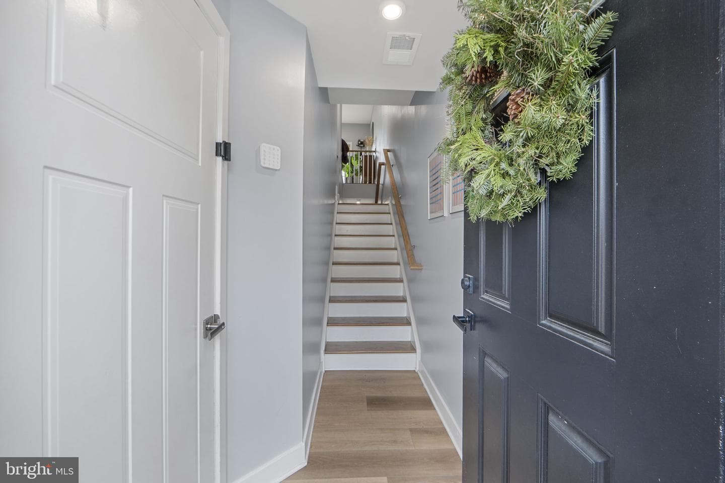 8811 Sybil Lane photo 4