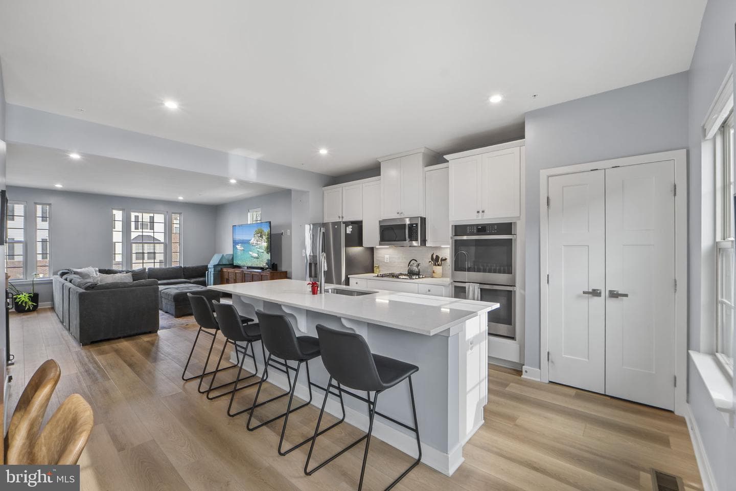 8811 Sybil Lane photo 7