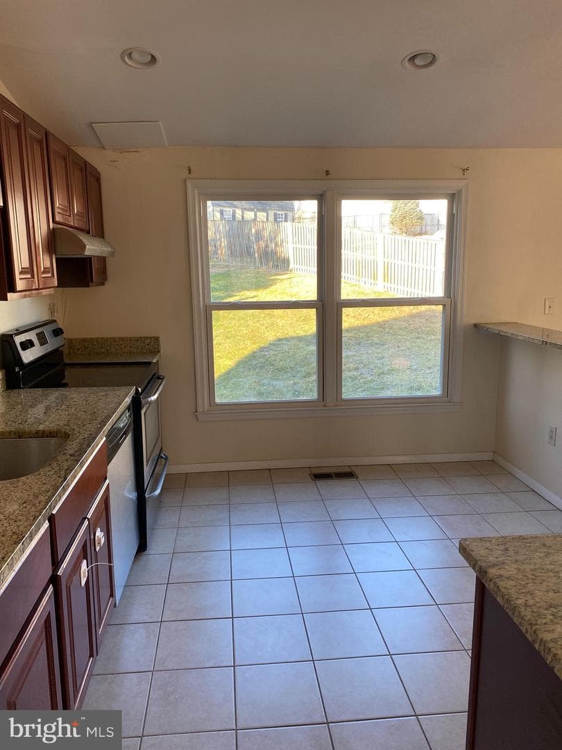 805 Avis Drive photo 12
