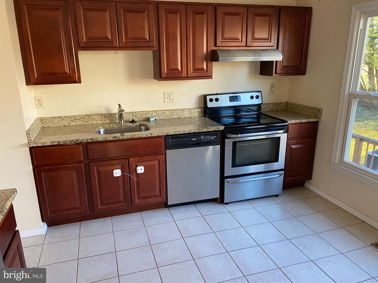 805 Avis Drive photo 9