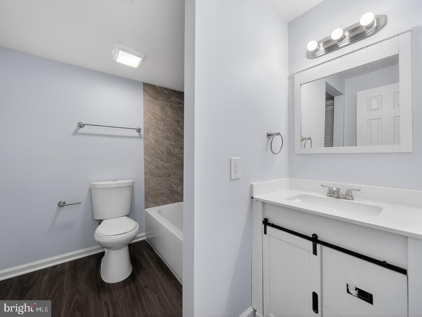 201 Royal Oak Circle photo 28