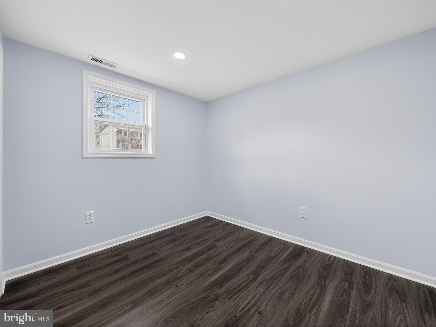 201 Royal Oak Circle photo 32