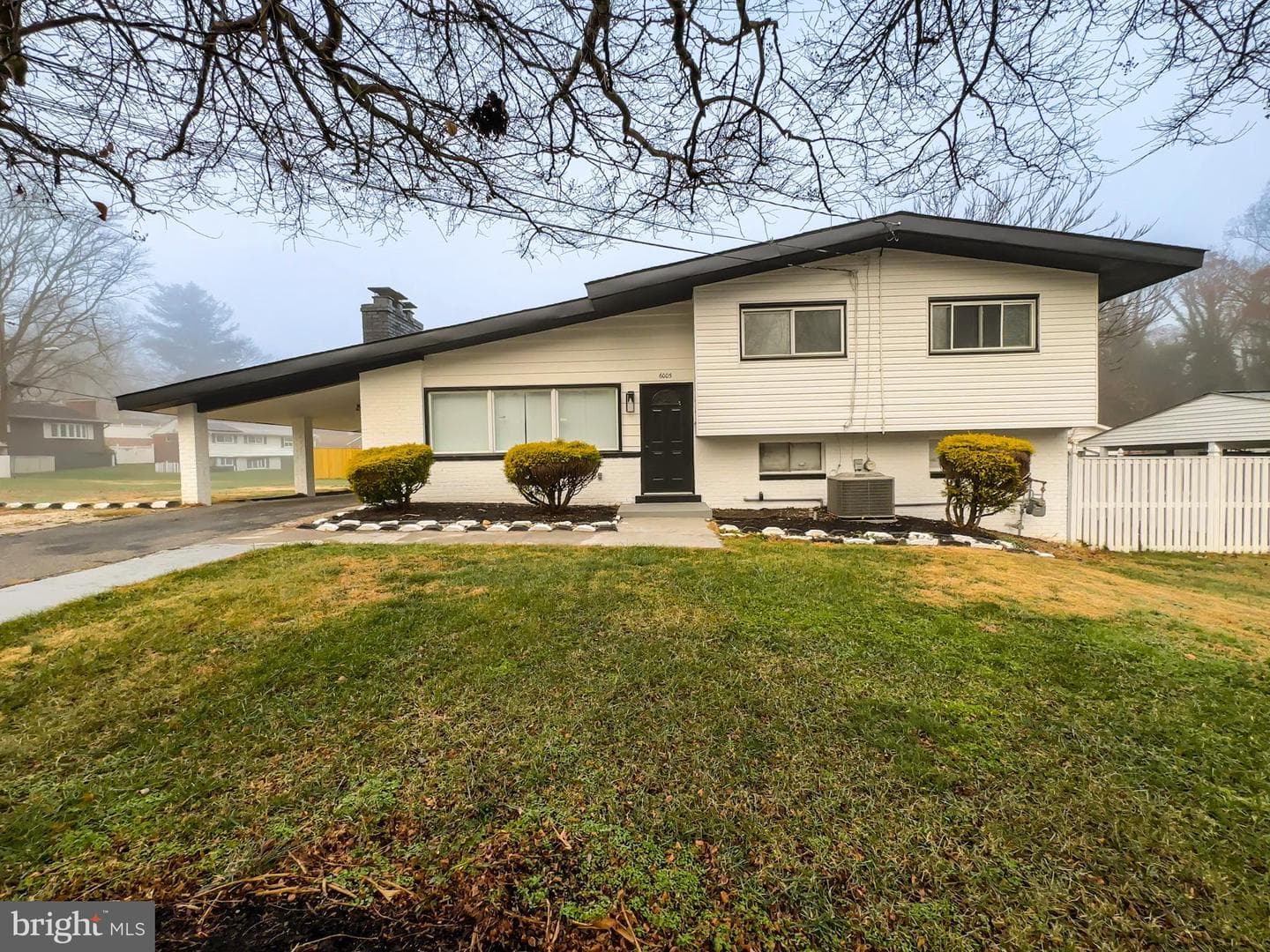 6005 Middleton Lane