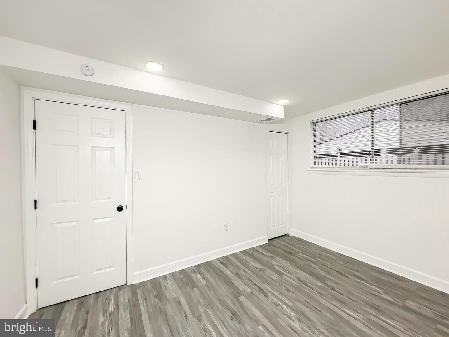 6005 Middleton Lane photo 22