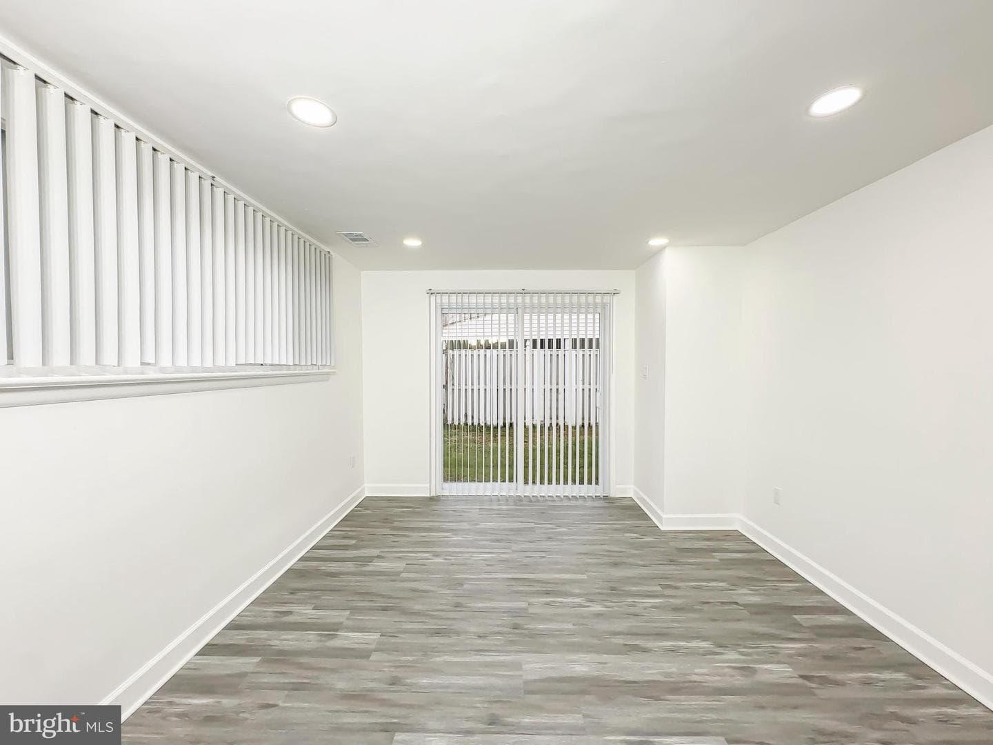 6005 Middleton Lane photo 25