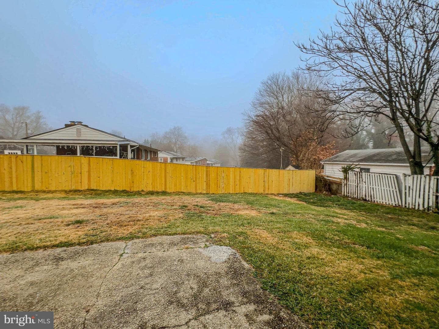 6005 Middleton Lane photo 33