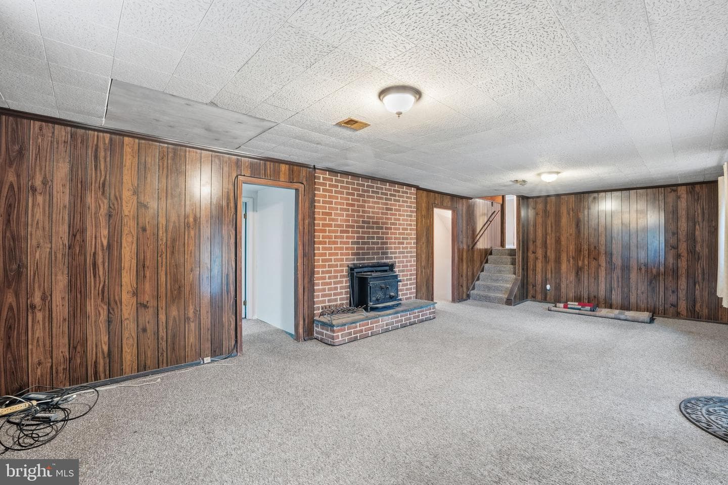 12101 Hunterton Street photo 24