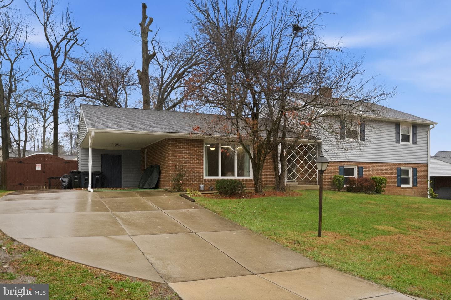 12101 Hunterton Street photo 34