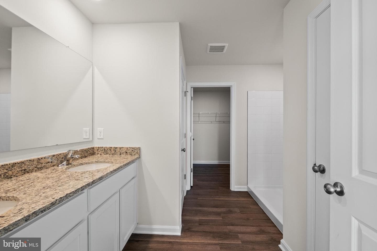 5220 Manor Park Drive photo 22