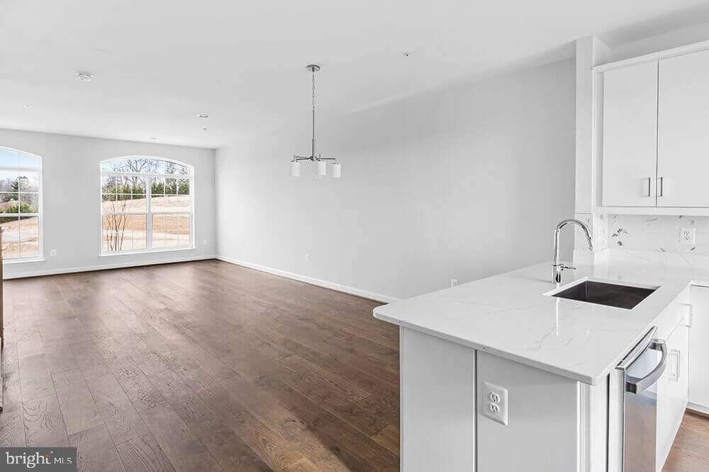 614 Catamaran Way photo 5