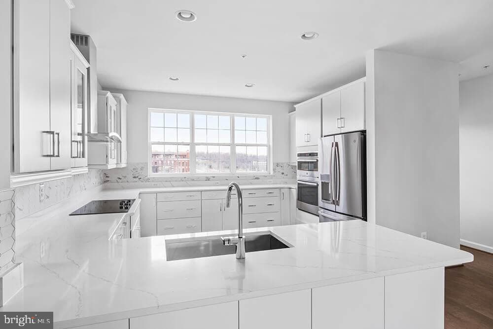 614 Catamaran Way photo 7